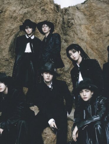 Stray Kids Concept Teaser Photo ©JYP ENTERTAINMENT