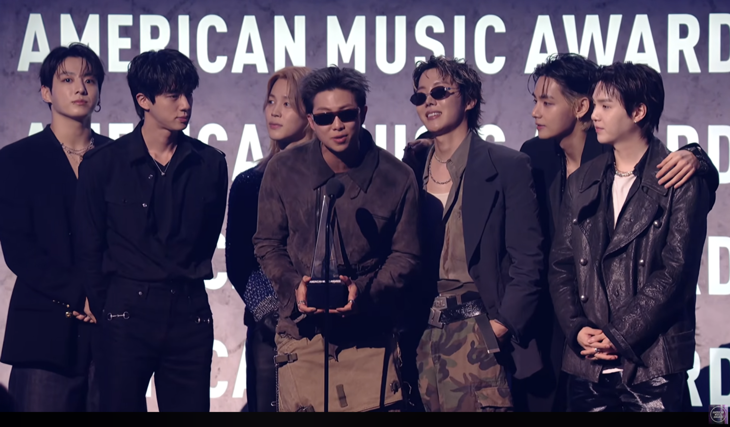 BTS gewinnen Best Artis of The Year bei den AMAs