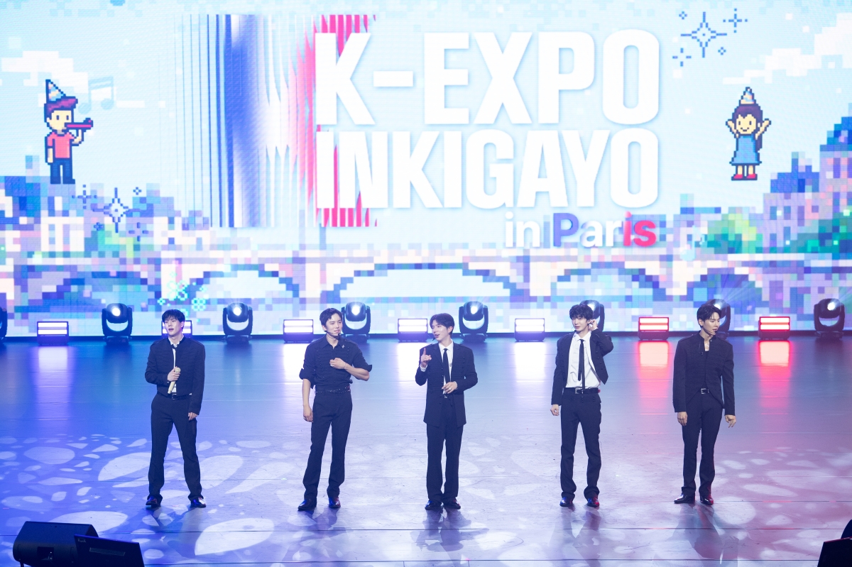 Monsta X bei der K-Expo Inkigayo in Paris